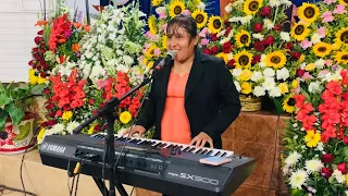 MARTHA LUVIA TOCANDO EL TECLADO EN VIVO 🎤🇲🇽🎵 MIRA EL VIDEO COMPLETO 🎞️