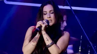 Stephanie Calvert - It’s All Coming Back To Me Now