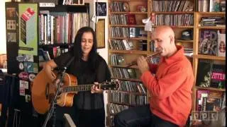 Julieta Venegas - Debajo de mi lengua - Acustico