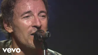 Bruce Springsteen & The E Street Band - Dancing in the Dark (Live In Barcelona)