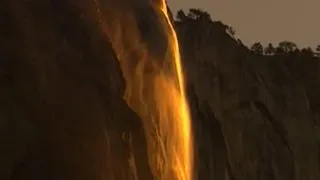 Rare "firefall" phenomenon at Yosemite National Park