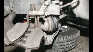 How To Prevent Your Brakes From Squeaking - With English and Turkish Subtitles