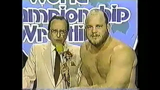 Tommy Rich brawls with Buzz Sawyer. 1983