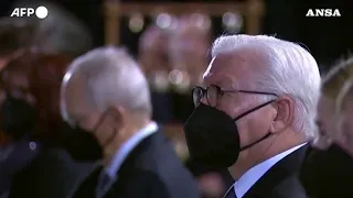 Germania, Merkel e Steinmeier commemorano le vittime del...