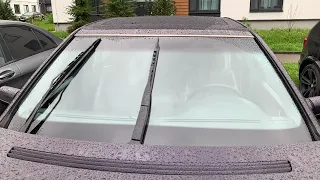 Windscreen wiper W140 (Slow motion)