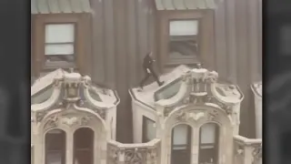 Man spotted jumping across rooftop in Manhattan