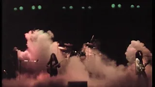 Queen - In The Lap Of The Gods... Revisited (Live at the Budokan, Tokyo 5/1/1975)