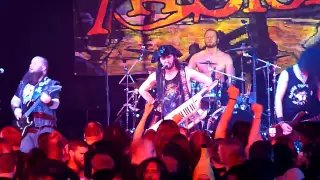 Alestorm - Midget Saw - 70000 Tons of metal 2015