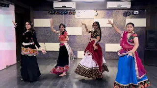 Vaagyo Re Dhol || Dance cover #navratrispecial #navratri2023 #hellaro