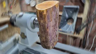 The many faces of Yew - A DANGEROUS Woodturning project