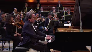 Beethoven : Piano Concerto No.1 by Rudolf Buchbinder