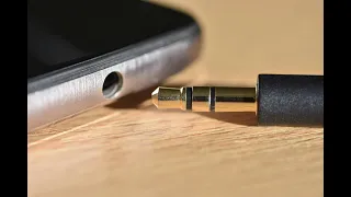 Best Bang For Your Dollar Smartphone With Headphone Jack
