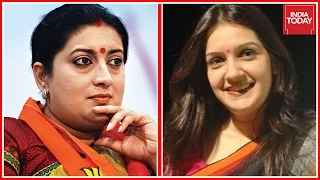 Twitter War Between Priyanka Chaturvedi And Smriti Irani