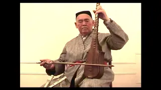 Uzbek famous master Turgun Alimatov plays his "Navo"