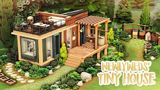 NEWLYWEDS' TINY HOUSE 🌳 | The Sims 4 Speed Build