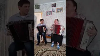 Посиделки у Людмилы.Гоп-стоп дуба махнем в деревню.