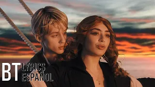 Charli XCX & Troye Sivan - 1999 (Lyrics + Español) Video Official