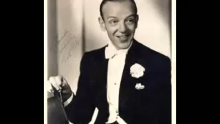 Fred Astaire singing We're In The Money - The Golddiggers Song