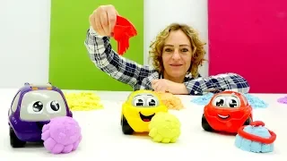 Nicole spielt mit kinetischem Sand - 4 Spielzeugvideos für Kinder am Stück