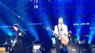 Paul McCartney- Let me roll it - Paris Bercy AccorHotels Arena 30/05/2016