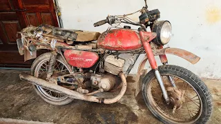 Old Soviet Motorcycle MINSK Abandoned Restoration | Disassemble # 1