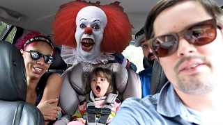 FUNNY CLOWN PRANK ON GIRL