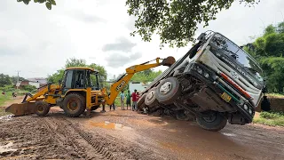 Ashok Leyland Dumper Tyre Sank in Deep Mud Rescued By JCB 3dx Xtra and JCB 3dx Xpert