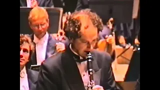 Philippе Cuper plays  Francaix clarinet concerto, 1 mvt.