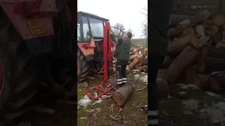 Hydraulický štípač a Zetor 4611