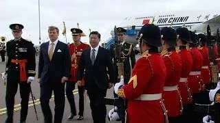 Militair ceremonieel bij aankomst Chinees staatshoofd op Schiphol