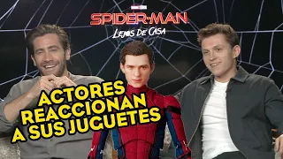 ¿Cómo reaccionan los actores ante los juguetes de sus personajes?