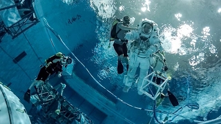 NASA VR/360 Astronaut Training: Space Walk