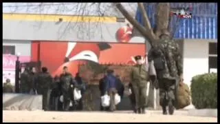 Сегодня в Севастополе толпа взяла штурмом штаб ВМС Украины