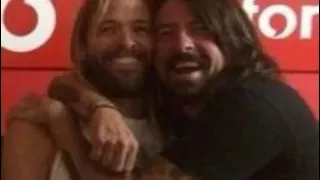 dave grohl and taylor hawkins moments that prove they’re soulmates