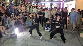 [Kpop Busking in Hongdae] ITZY(있지) “LOCO” dance cover by Alina, Christabel 2022년 6월 4일