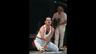 Queen - Bohemian Rhapsody / Radio Ga Ga (Live Aid 1985)