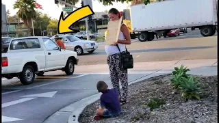 When She Sees Car Stop For Pregnant Panhandler, She Doesn’t Hesitate