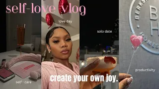 a self-love valentine's vlog: traveling to Dallas, solo date, self-care, being productive. love you♡