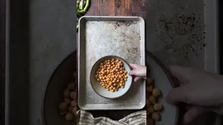 Roasted Asparagus with Herby Chive Sauce & Chickpeas #easyveganmeals