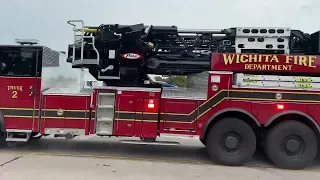 Wichita Ks Fire Department Truck 2 Responding