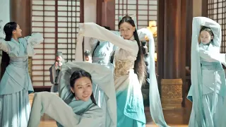 💖She did a dance and fascinated all men! #TheLegendofHaoLan