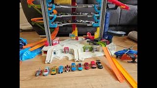 Ultimate Parking Garage Hot Wheels Blue Shark Toys Cars BBC TV