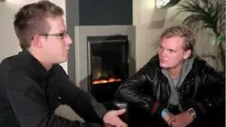 AVICII & Friends live @ Pyramide Vösendorf inkl. Interview Avicii (extd. Version) [HD] 2012