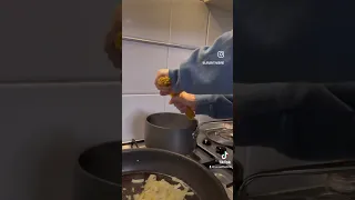 Why you shouldn't break pasta