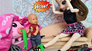 WHO GAVE ME A PIG?Katya and Max are a fun family! Funny barbie dolls and LOL TV series Darinelka TV
