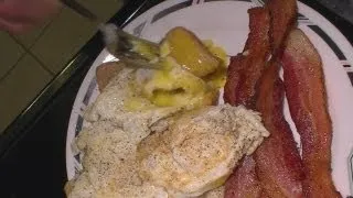 How to cook Fried Bacon and Eggs   Easy!