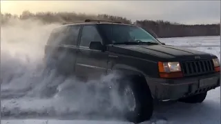 JEEP GRAND CHEROKEE ZJ 5.2 Snow Drift | Боком по снегу