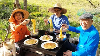 Spring outing is here! Kimchi Noodle Mukbang (Leek Pancake, Cucumber Cold Vegetable) Recipe