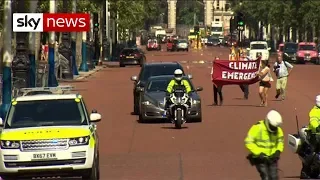 Climate change protesters block Boris Johnson's car