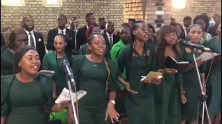 Luayi ne milambo (Jerry Ngalula): Par la chorale Mwinda, paroisse St Augustin, Archikin